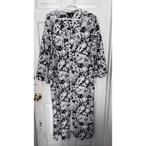 Miss Elaine Relax 2X Women's Zip-Front Floral Robe Black White Palm Leaf